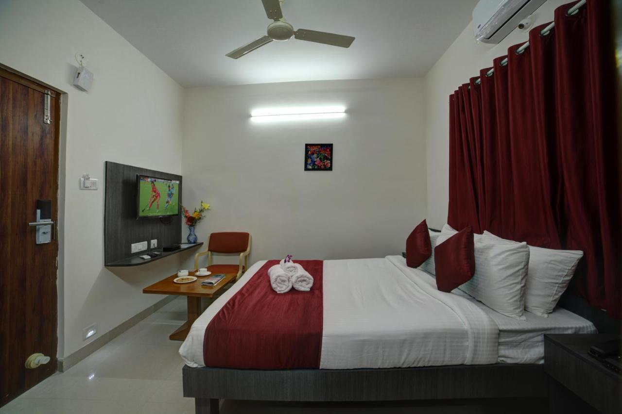Sm Royal Suites - Hotel Near Kempegowda International Airport Bangalore دافانهالي المظهر الخارجي الصورة